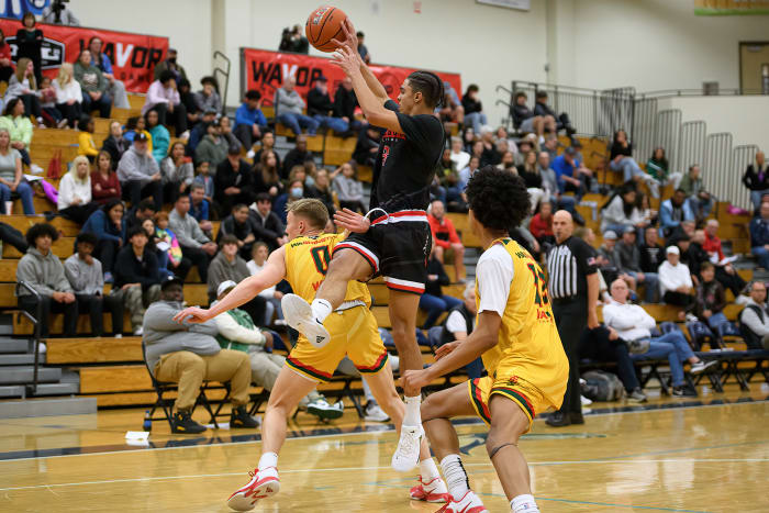 2023-4-2-WAVOR-Boys-GAME-2972-NR-clear